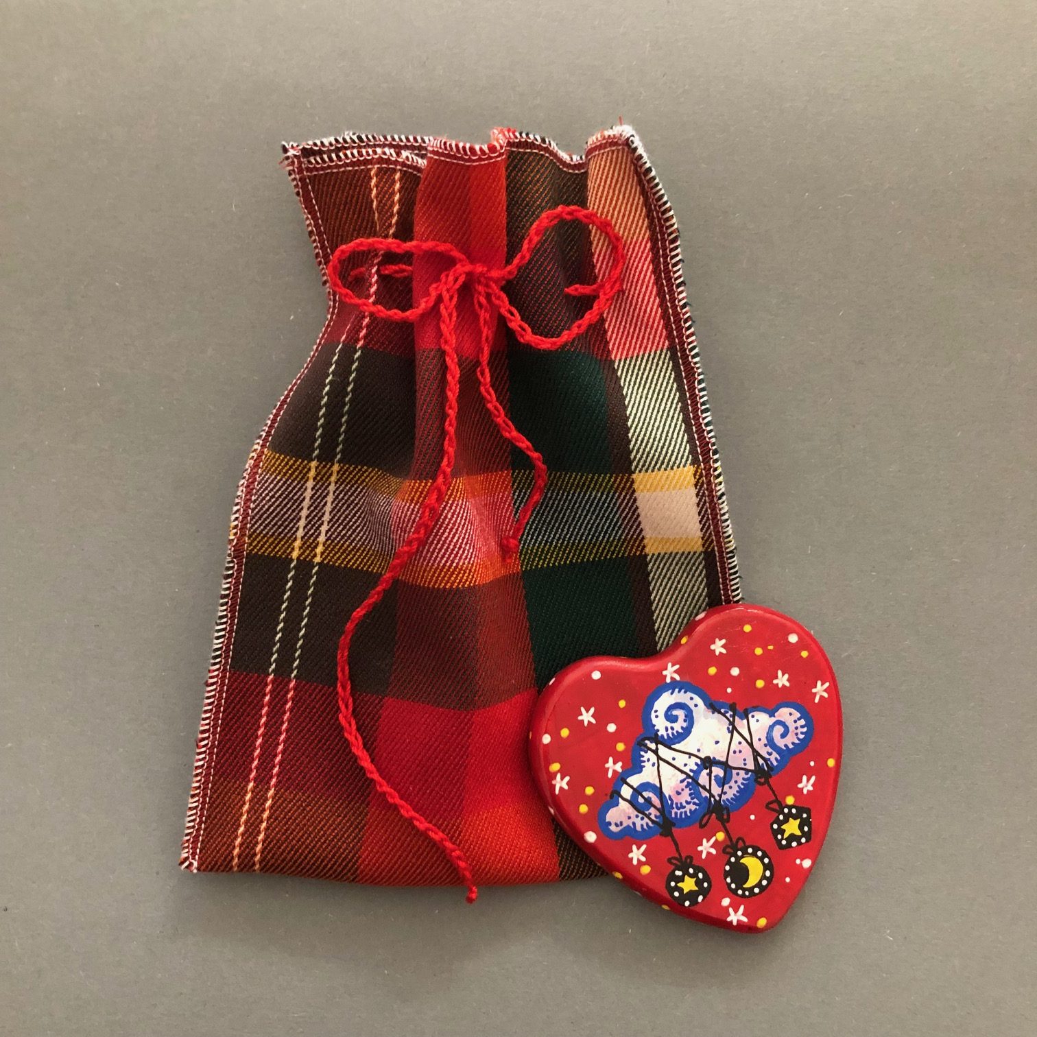 Cuore ceramica calamita red sogni appesi - immagine 3