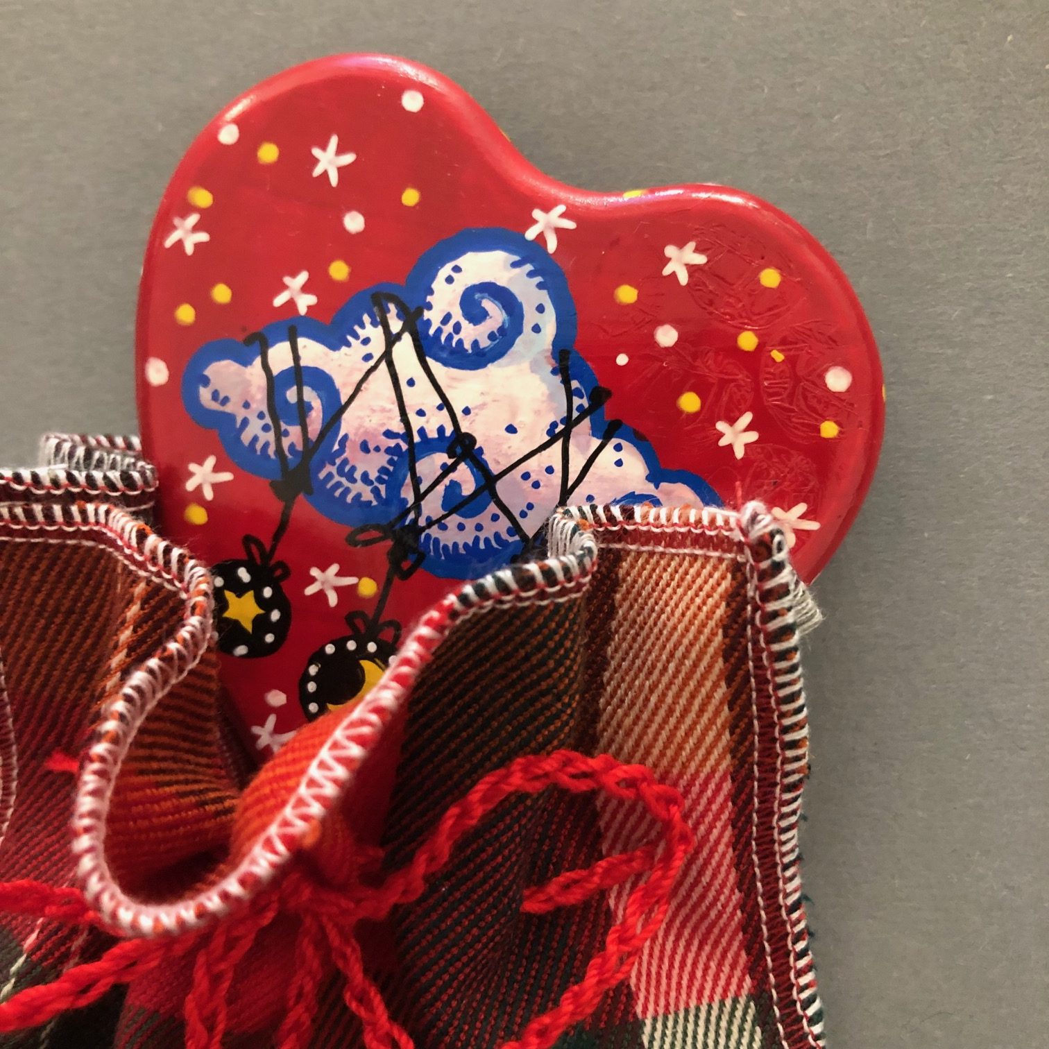 Cuore ceramica calamita red sogni appesi - immagine 2